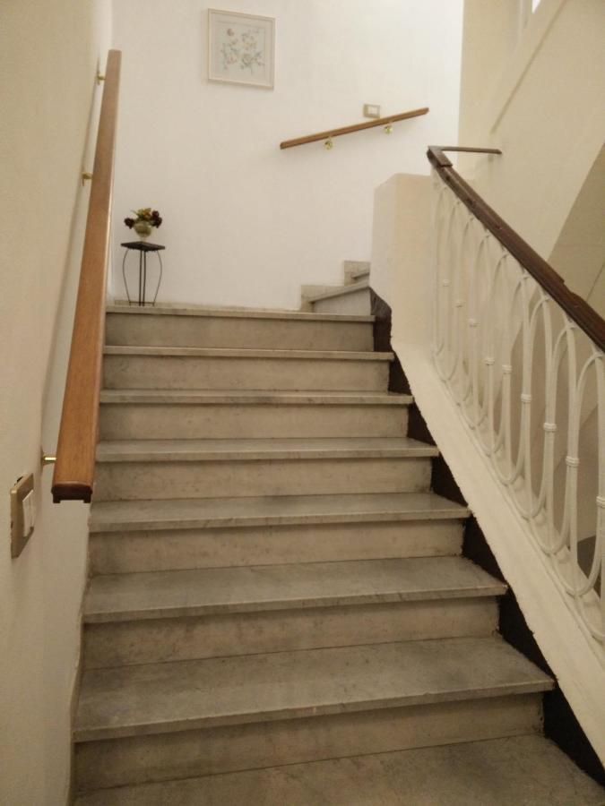 Apartment For 2 In Catania, B&B Le Voci Del Mercato Catânia Exterior foto