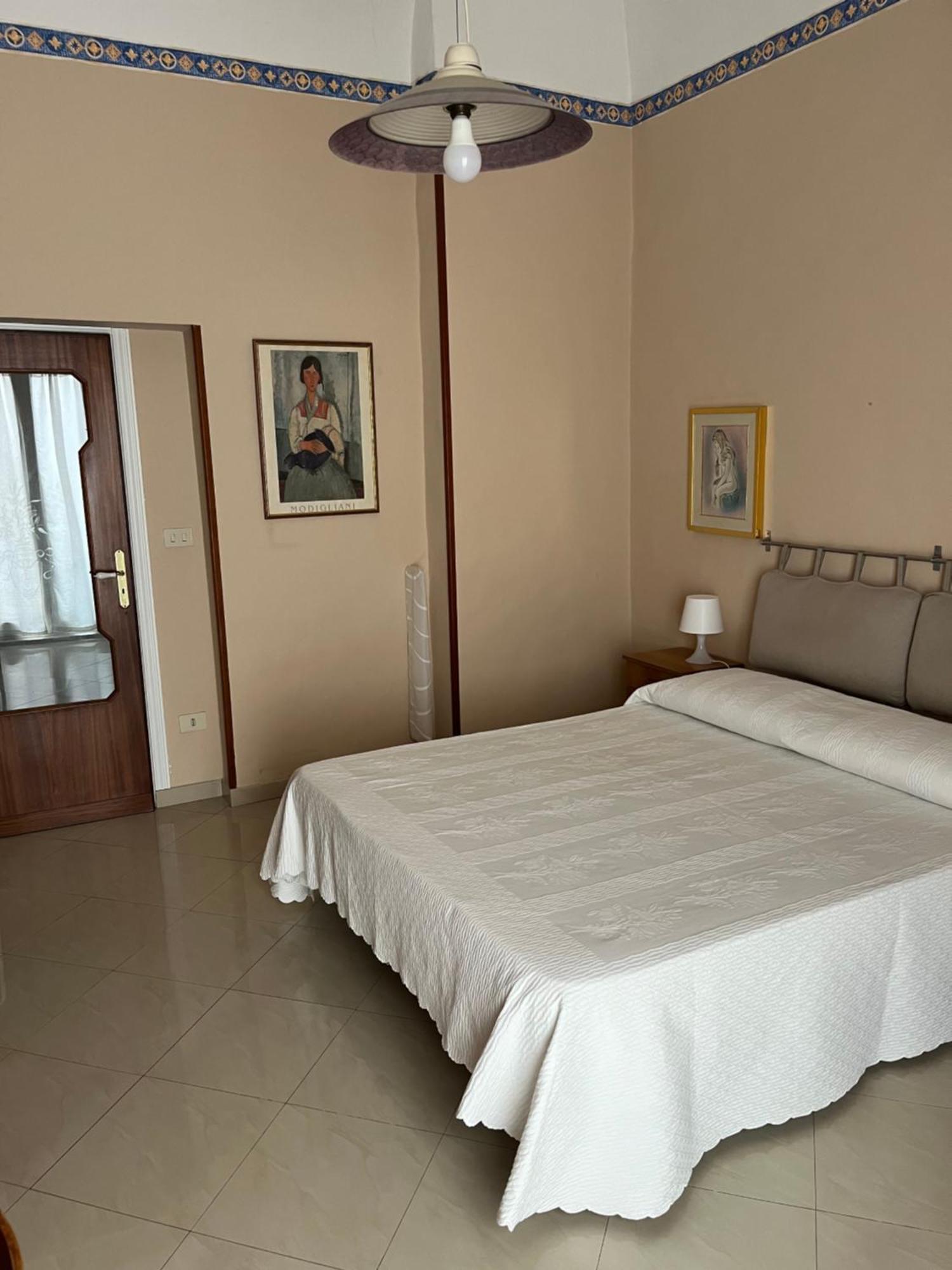 Apartment For 2 In Catania, B&B Le Voci Del Mercato Catânia Exterior foto